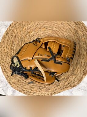 Unbranded Kids Tan Tee-Ball Glove with Black Lacing